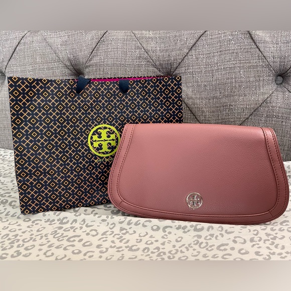 Tory Burch Handbags - BNWT authentic Tory Burch purse. Dusty pink/mauve color